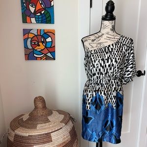 One shoulder party dress